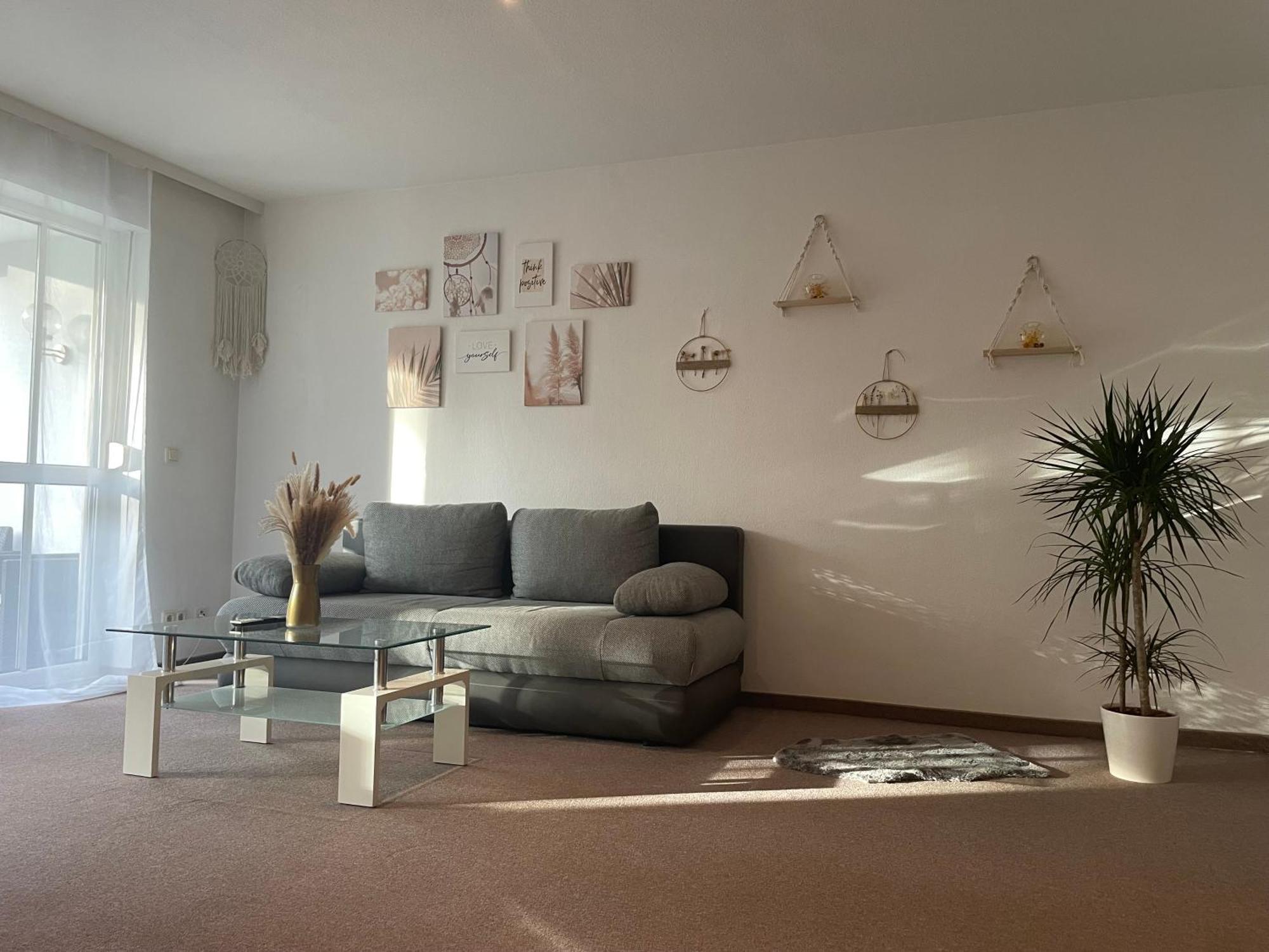 Kingsize Bett Boho Apartment Mit Tiefgarage Naehe Salzburg フライラッシンク エクステリア 写真